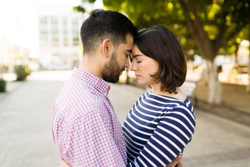 老公喜欢聊暧昧的习惯会改吗,老公喜欢聊暧昧老婆怎么处理