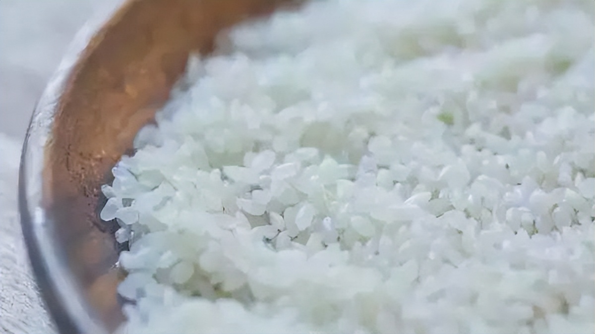 糯米可以当米来煮着吃吗,糯米和米饭哪个营养好