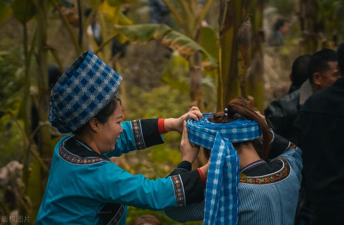 各民族文化都是中华宝库中的瑰宝,各个民族文化都是中华的瑰宝吗