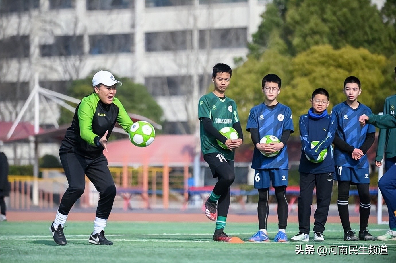 足球进校园大课间,足球进校园开幕式