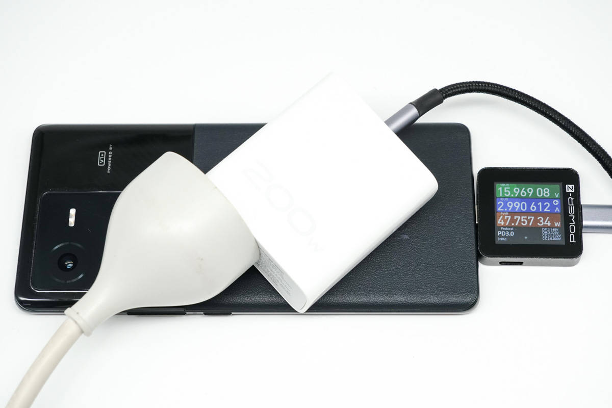 iqoo10pro200w快充小白测评,iqoo10pro测评200w快充究竟有多快