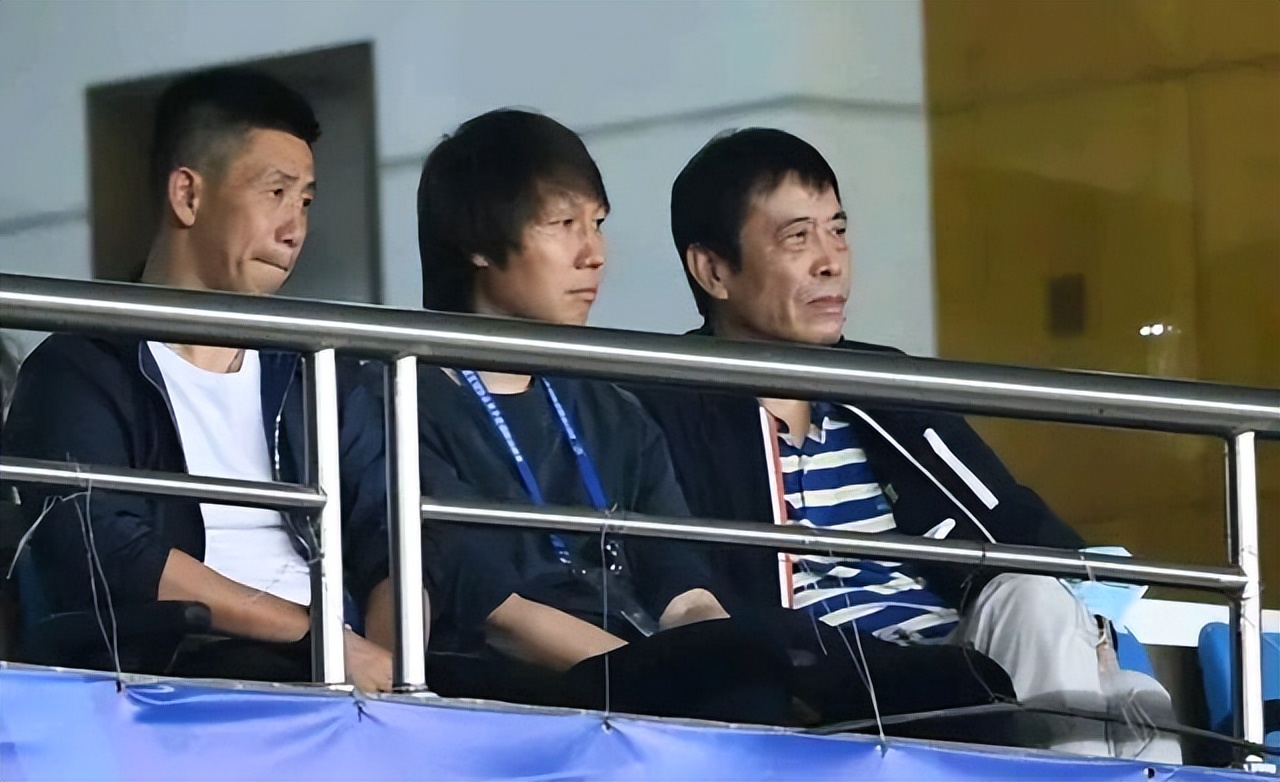 前湖北首富拒绝再投资，怒斥中国足球环境太差，是谁在破坏规则？