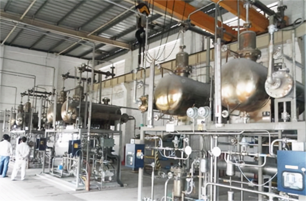 轮到美国被卡脖子？乌特有气体恐断供，将中气商纳入半导体供应链