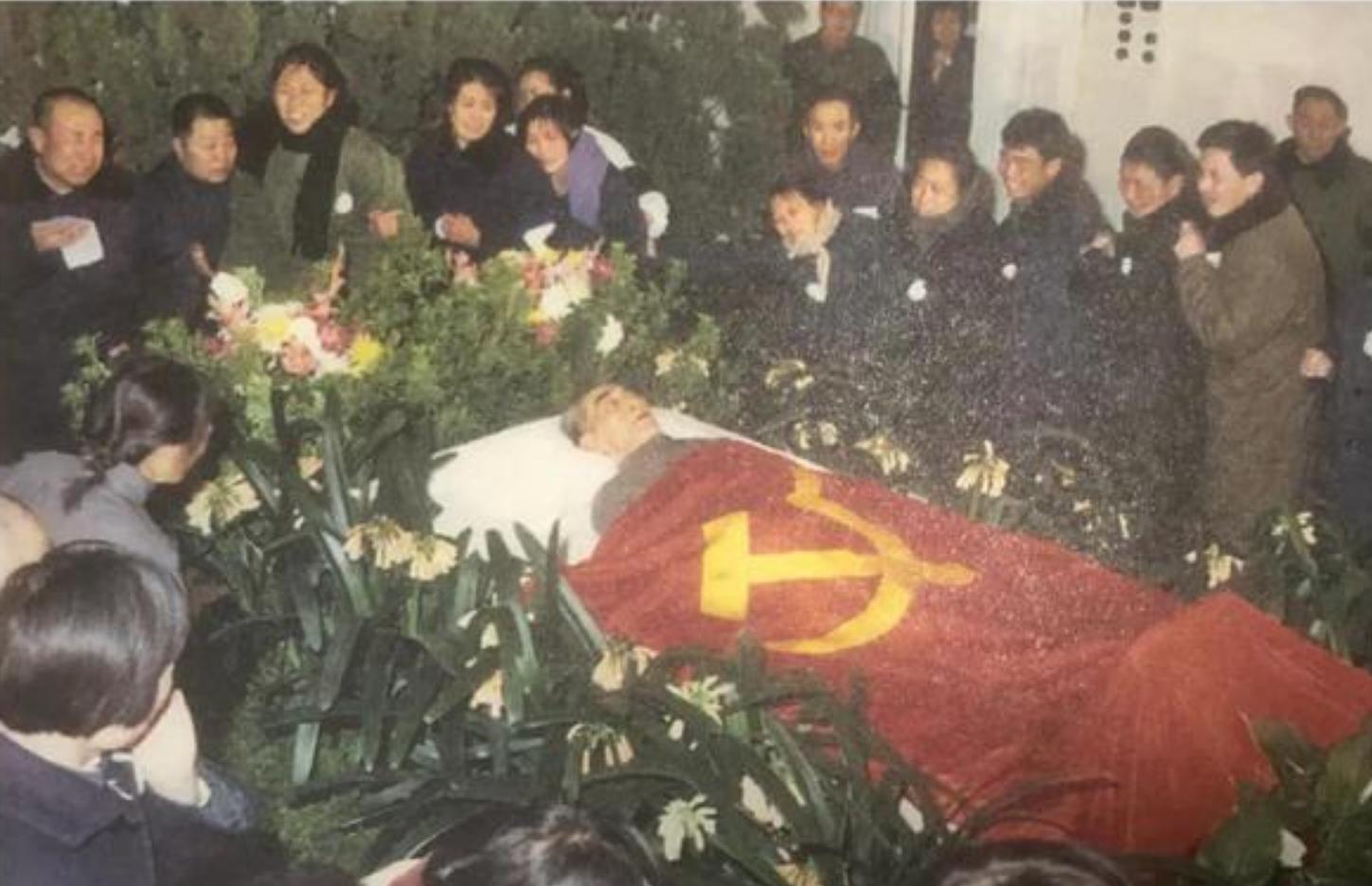 1976年，几个年轻人伪造周总理的遗言，惊动海内外，结果如何？