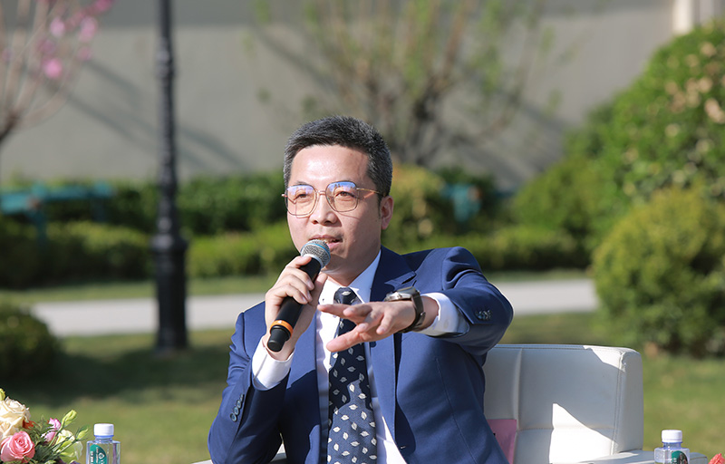 涓存箹鑰屽眳灞辨槑姘寸,涓存箹鑰屽眳椋庣敓姘磋捣