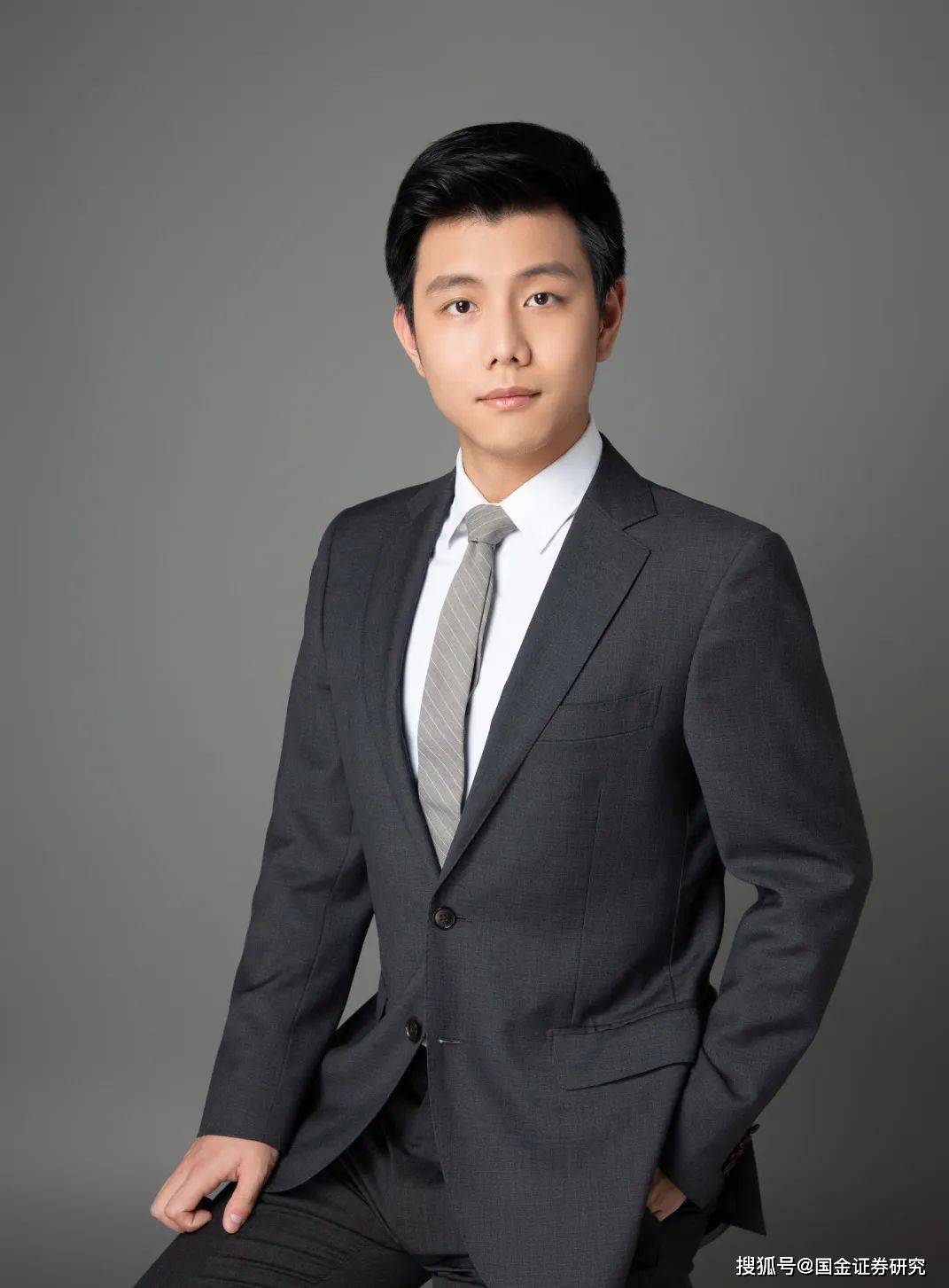 国金证券最佳分析师,新财富最佳分析师历届排行榜