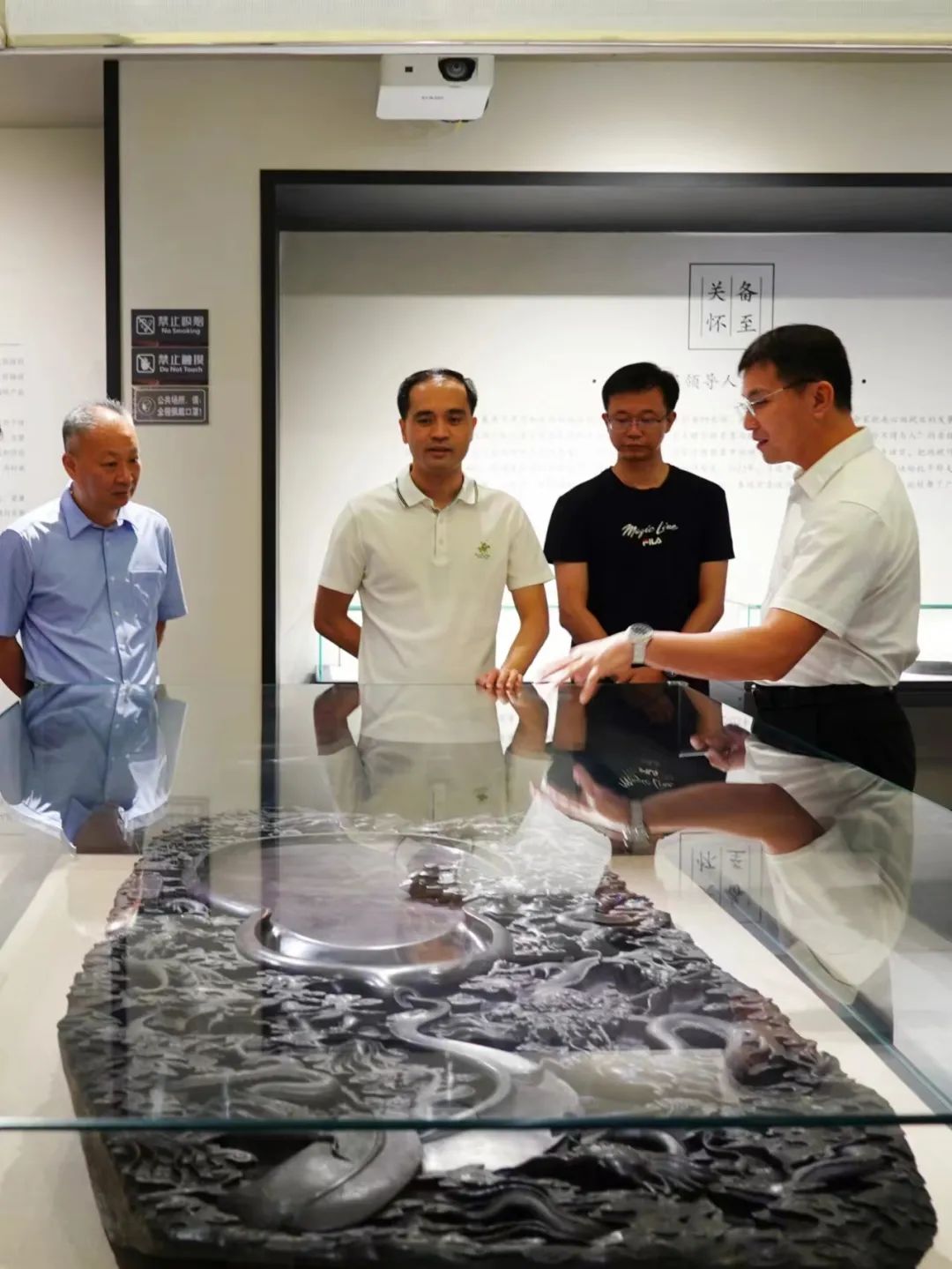 肇庆市检察院冯亮,市检察院冯亮