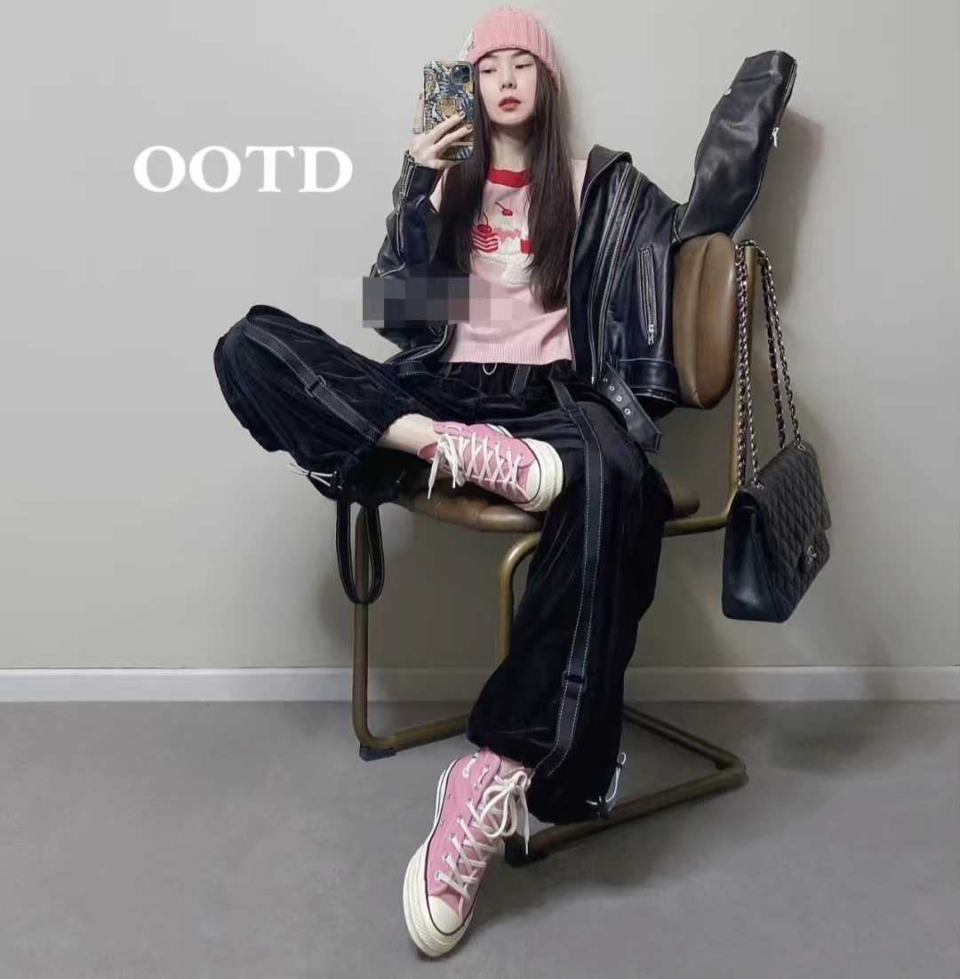 冬季黑色皮衣加棉高级感穿搭,黑色皮衣穿搭女秋冬