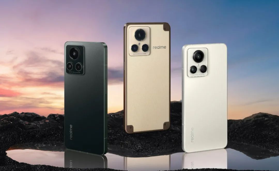 2000元选旧旗舰还是新的中端手机,不到2000元的三款旗舰