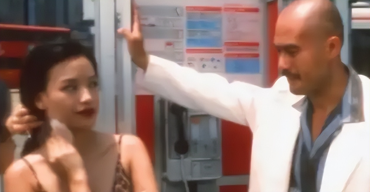 中国十位拍过片的港星,最早参与内地影片拍摄的男港星