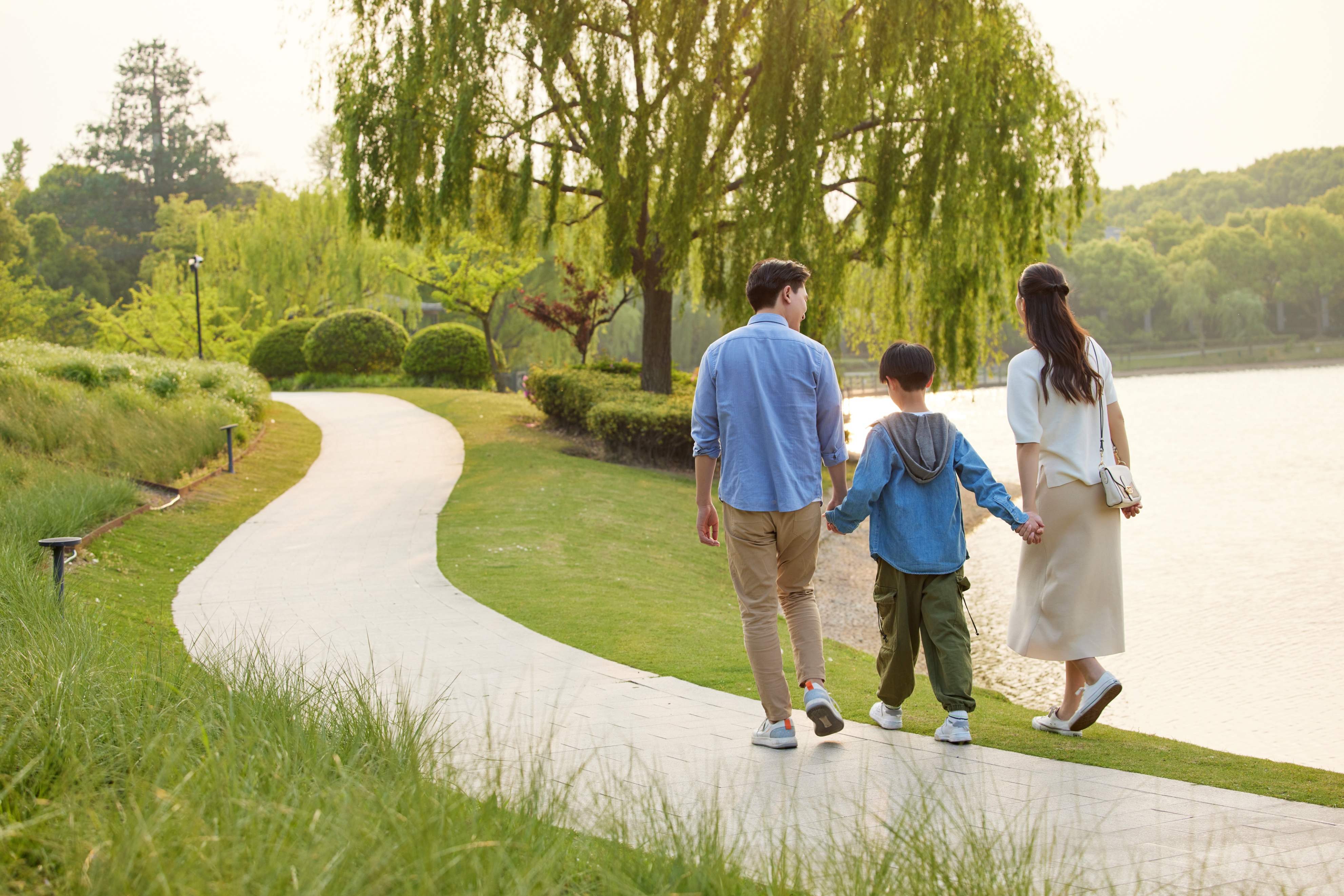 孩子进入青春期父母该如何调整,孩子到青春期父母需要注意什么