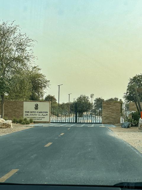 阿联酋丽思卡尔顿,阿联酋野奢帐篷