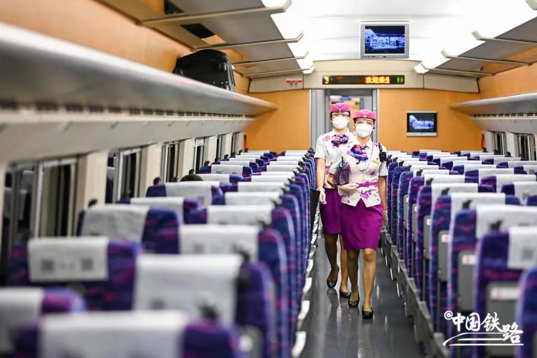 兰州铁路局高铁夏季制服,广州高铁乘务员制服