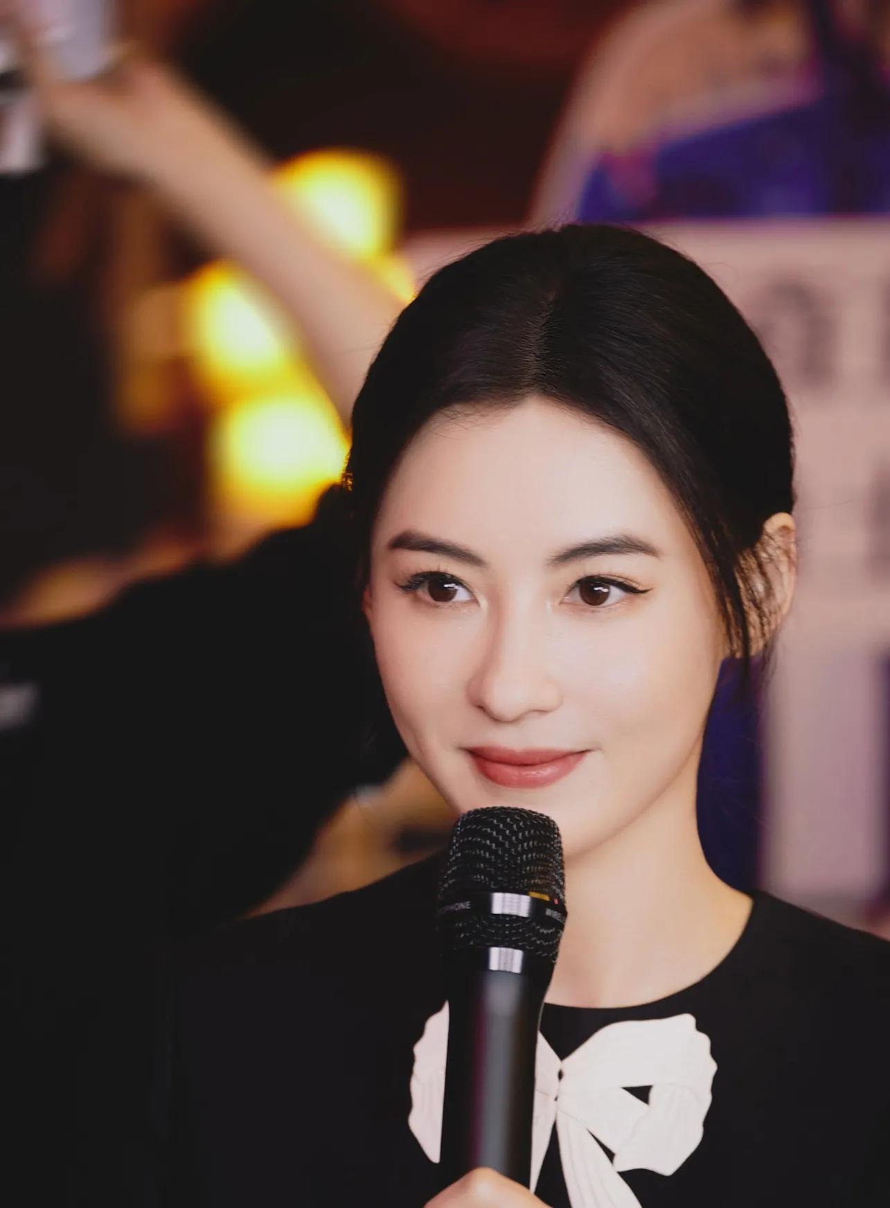 张柏芝精彩的青春与不堪的情史！是否还会被世界温柔以待？