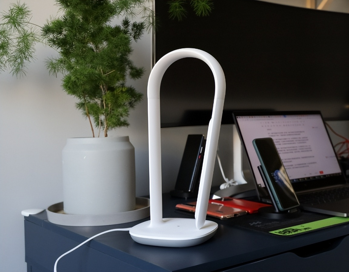 专业台灯和学生台灯,孩子用的台灯哪个牌子好