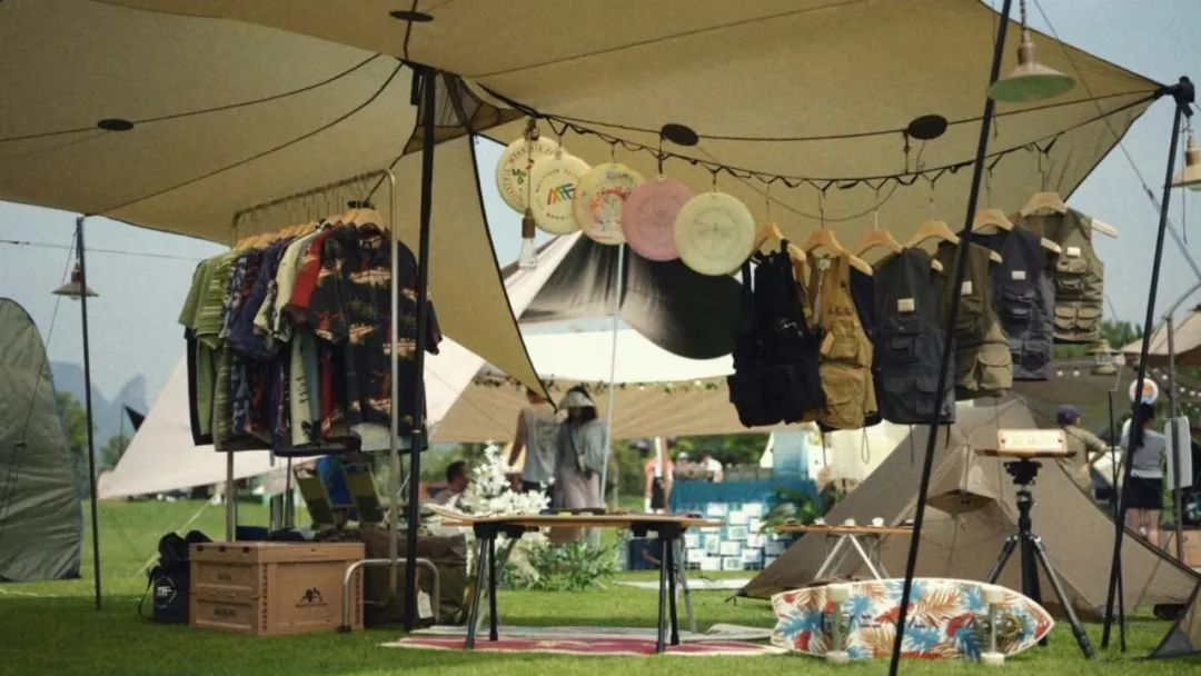 LuxeLife｜风靡中国的“山系”时尚，了解一下？