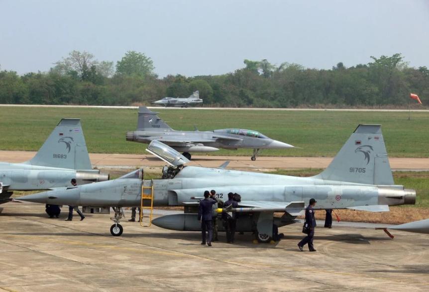 歼35的出口机会，不只在中东，泰国或弃购F35转买中国隐身战机？