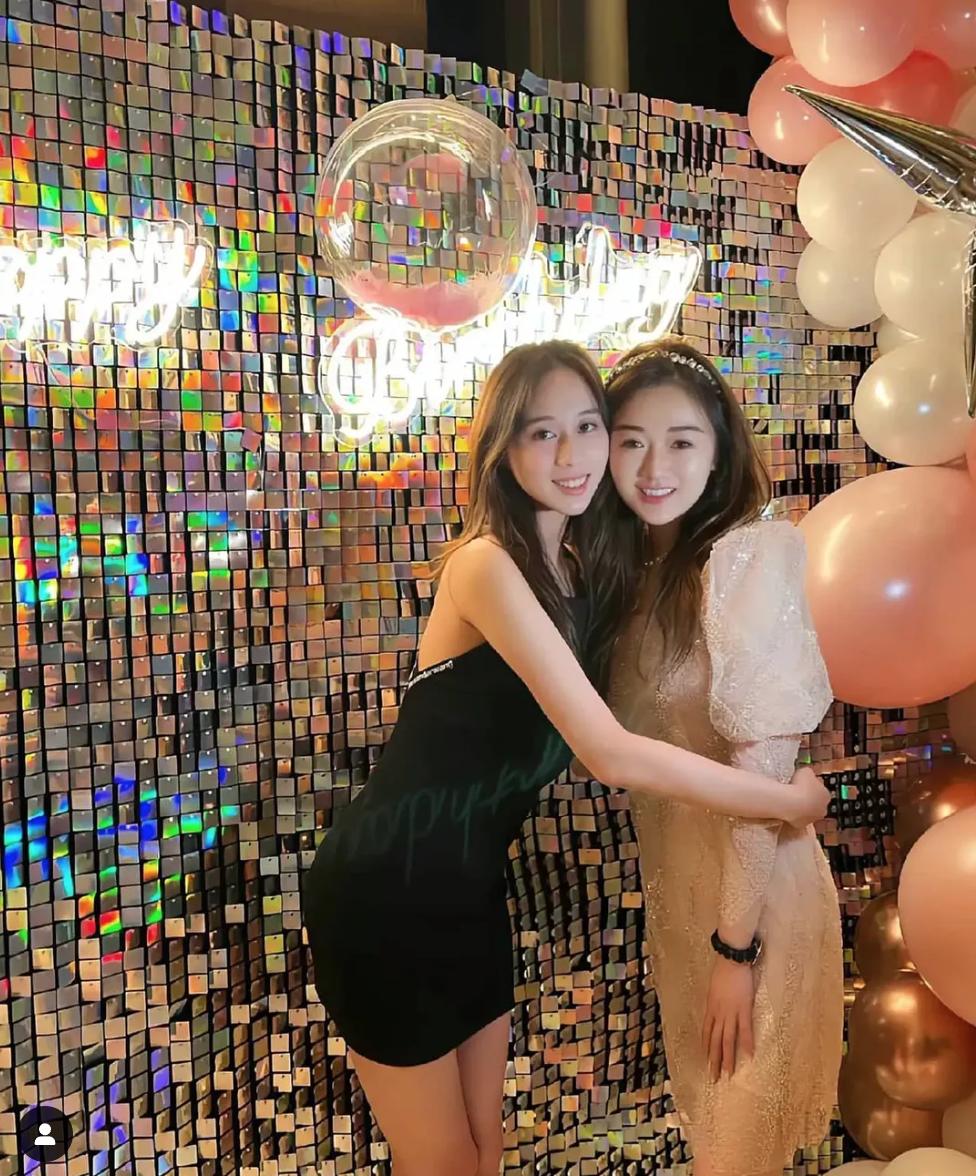 蓝琼缨因为什么去世,赌王二太蓝琼缨传奇的一生