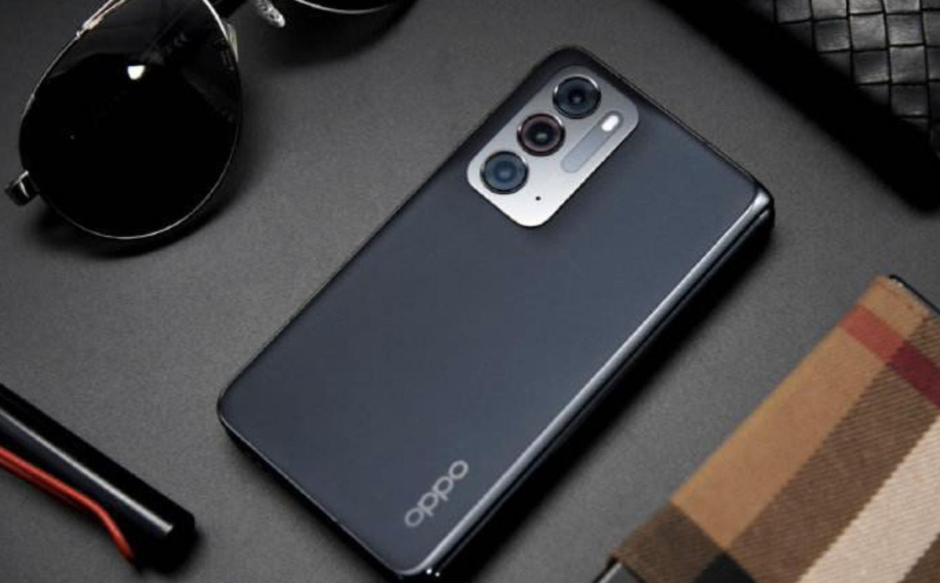 折叠屏内屏坏了还值多少钱,折叠屏摔坏了值得修吗