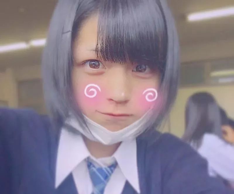 如何识别人群中的留学生,怎么一眼可以认出中国留学生