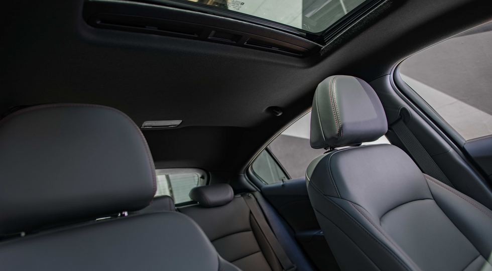 雪佛兰科鲁兹之后再无爆款车型,雪佛兰科鲁兹新款旧款照片对比