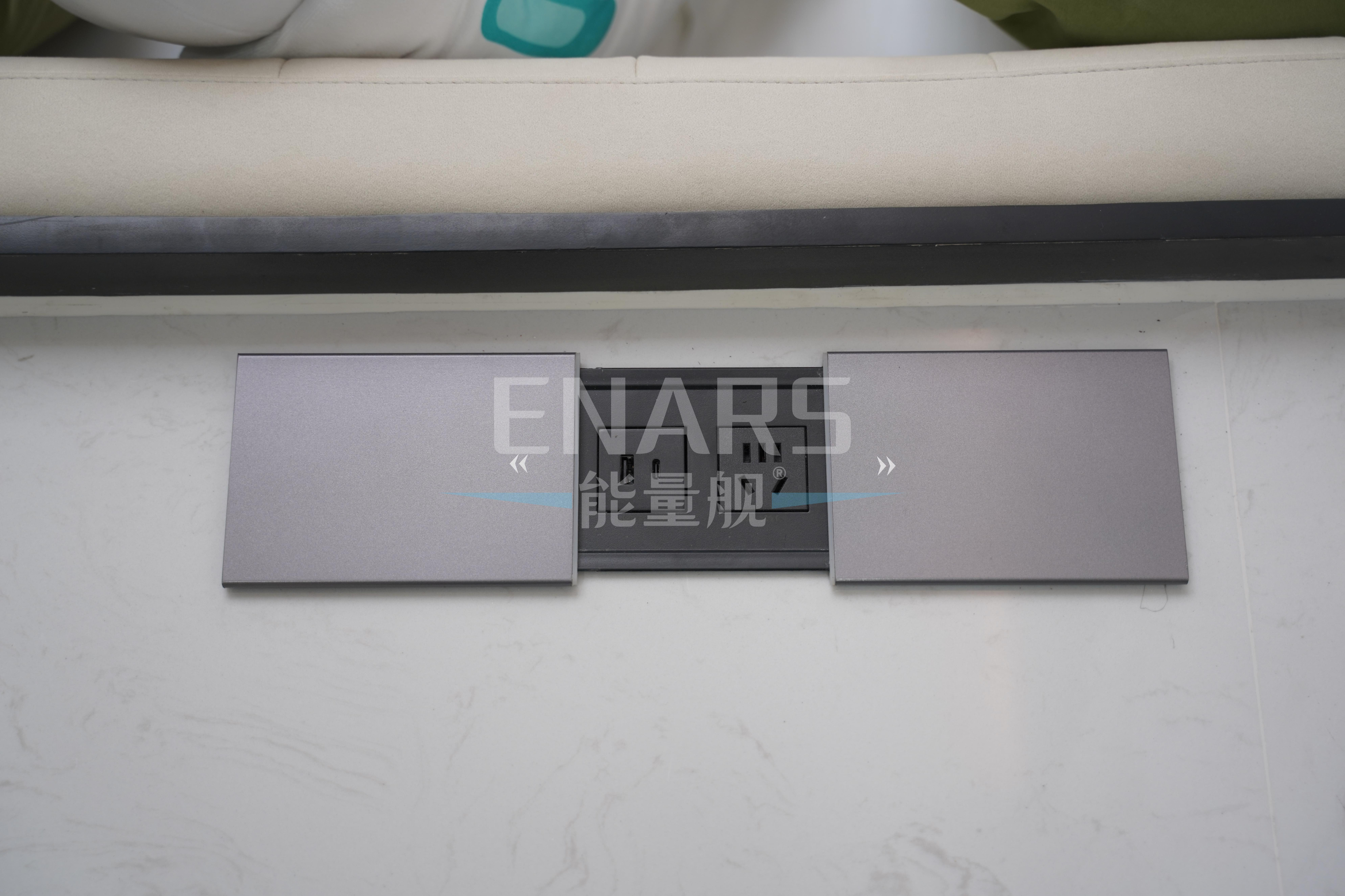 可移动太空舱民宿能量舰EV10助力深入推广“智能化旅居理念”