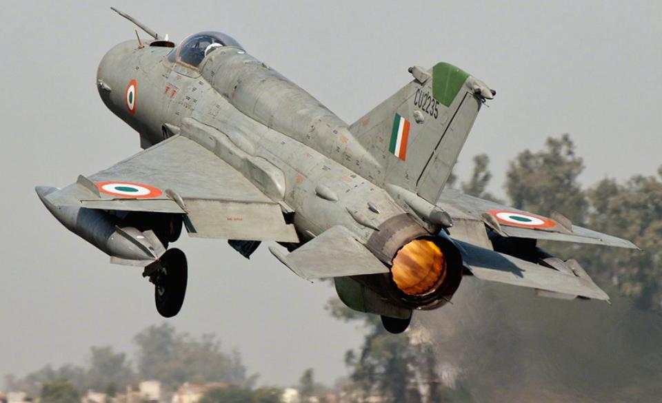 f16战斗机坠毁最新消息,外媒热议美军f-16坠毁