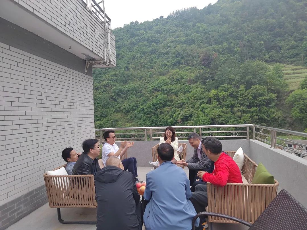 相聚仍是青年——记情系四中群友聚