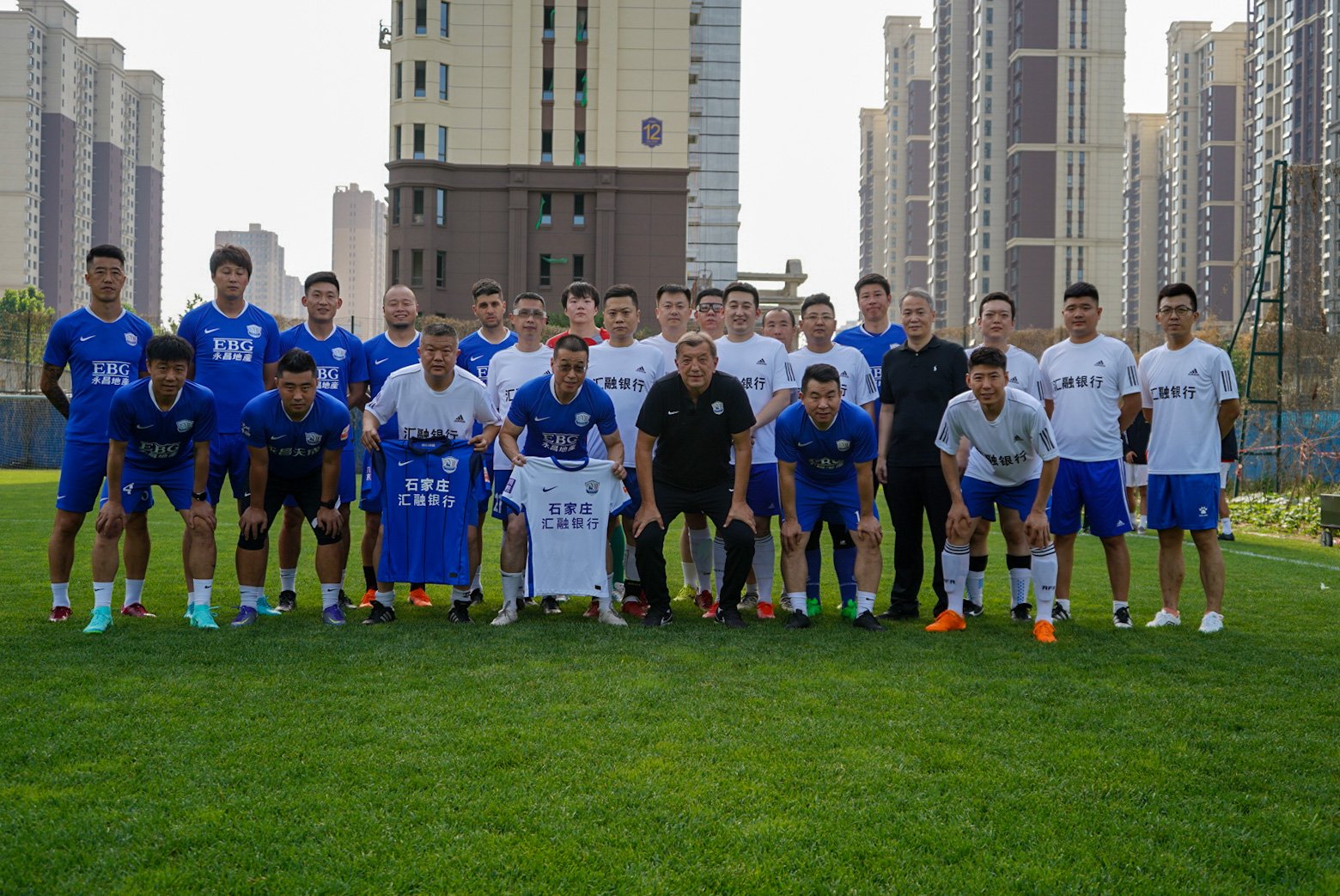 雄狮最新引援消息,2024赛季中超沧州雄狮球衣