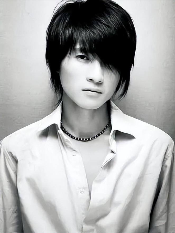 韩寒棱角被磨平全文,韩寒棱角磨平视频