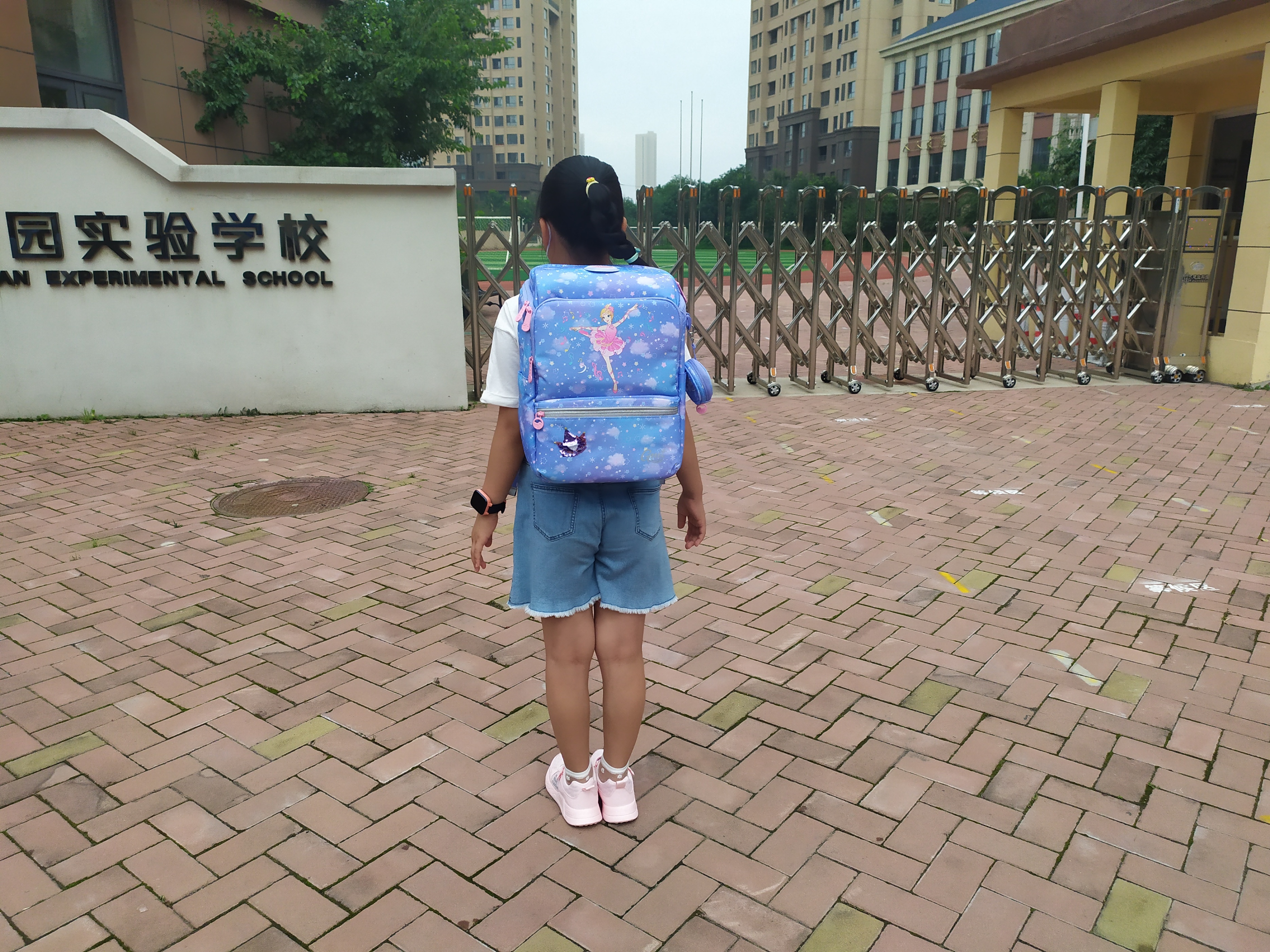 儿童减负护脊书包推荐,孩子护脊书包推荐