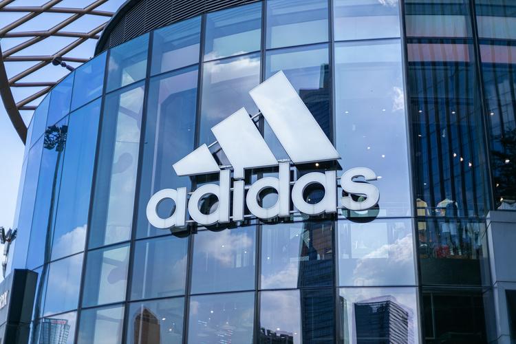 十大顶级高端运动鞋品牌,全球十大运动鞋品牌排行