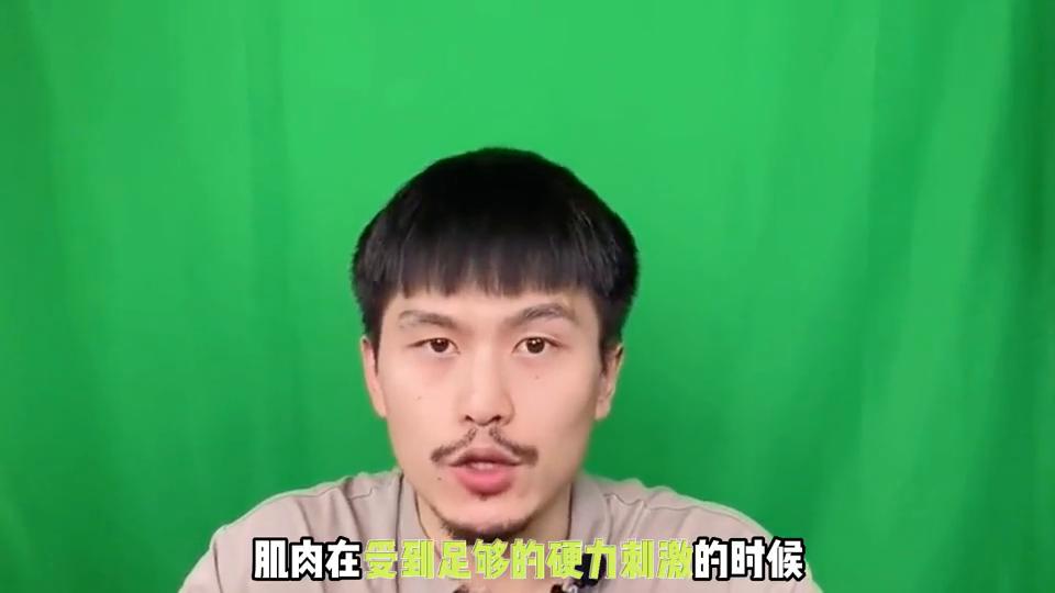 怎么练出肩宽细腰,男生怎么样才能练成肩宽腰细