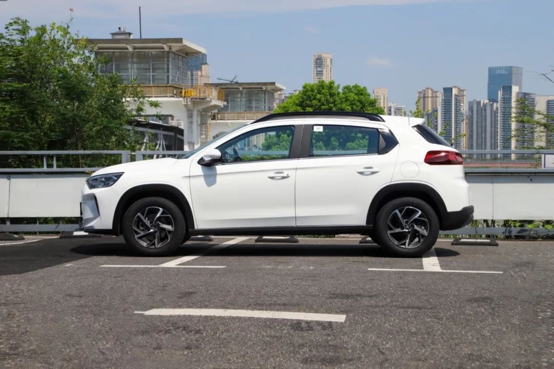 雪铁龙c3-xr新款长途表现,新雪铁龙c3-xr2021款190thpdct致尚版