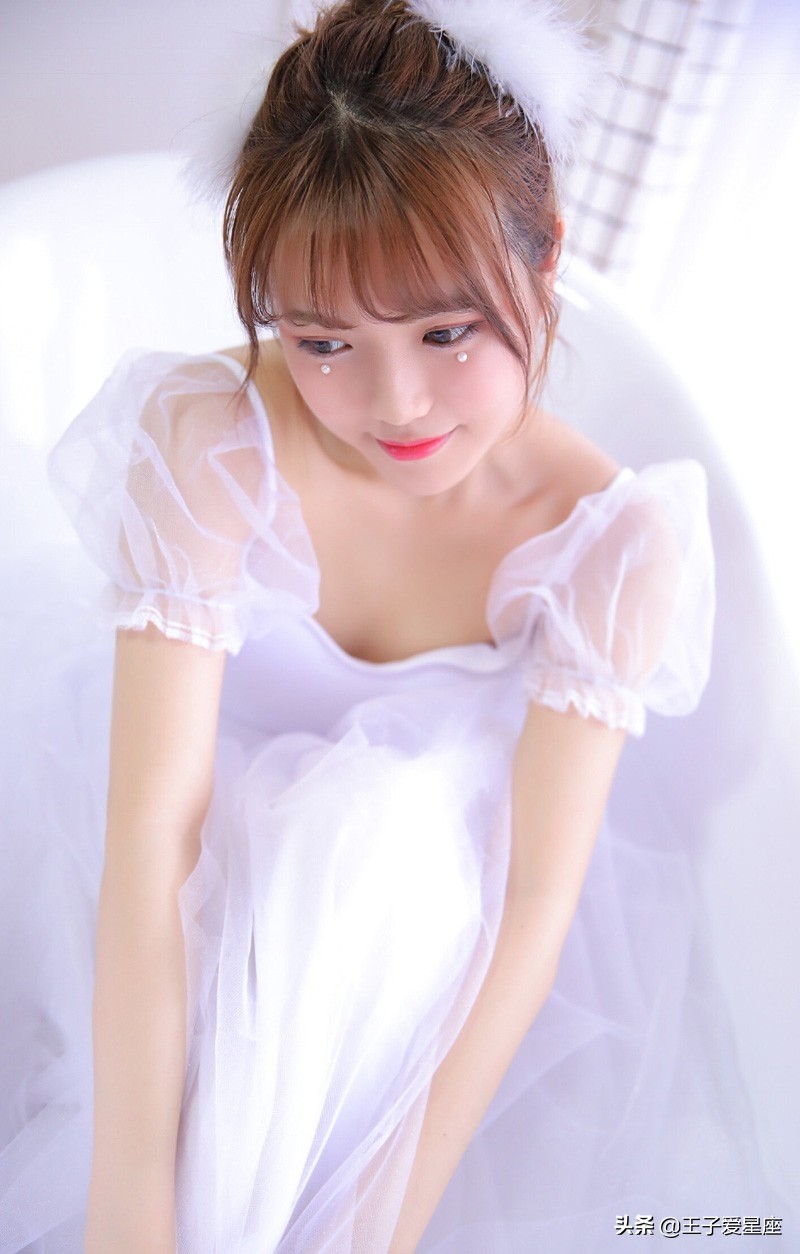 2021年12月2日穿衣运势,2021年12月2日星座运势