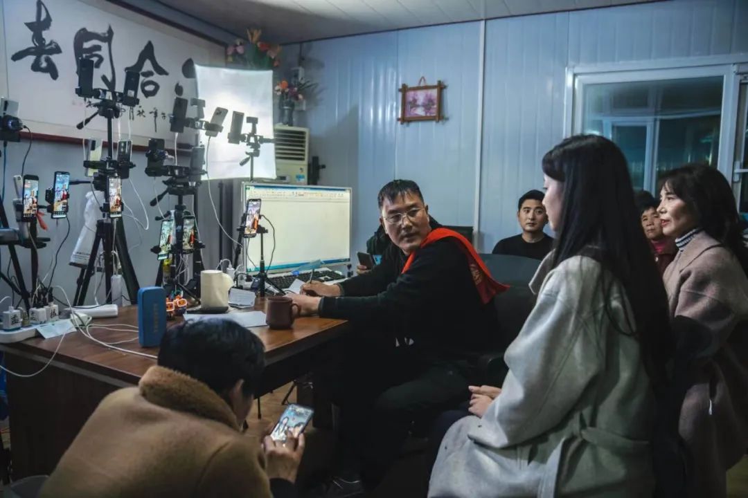 农村光棍危机完整版,光棍泛滥怎么解决