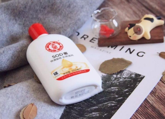 60岁妈妈护肤品推荐排行榜第一名,十大37岁女的国货良心护肤品