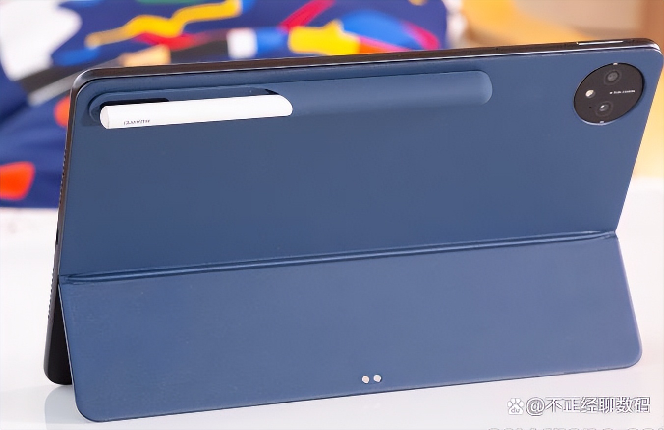 华为matepadpro13.2跟matepadpro12.6比较,华为matepadpro11性能款屏幕