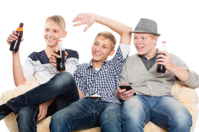 和男生约会太尴尬怎么办,第一次约会男生带朋友来怎么面对