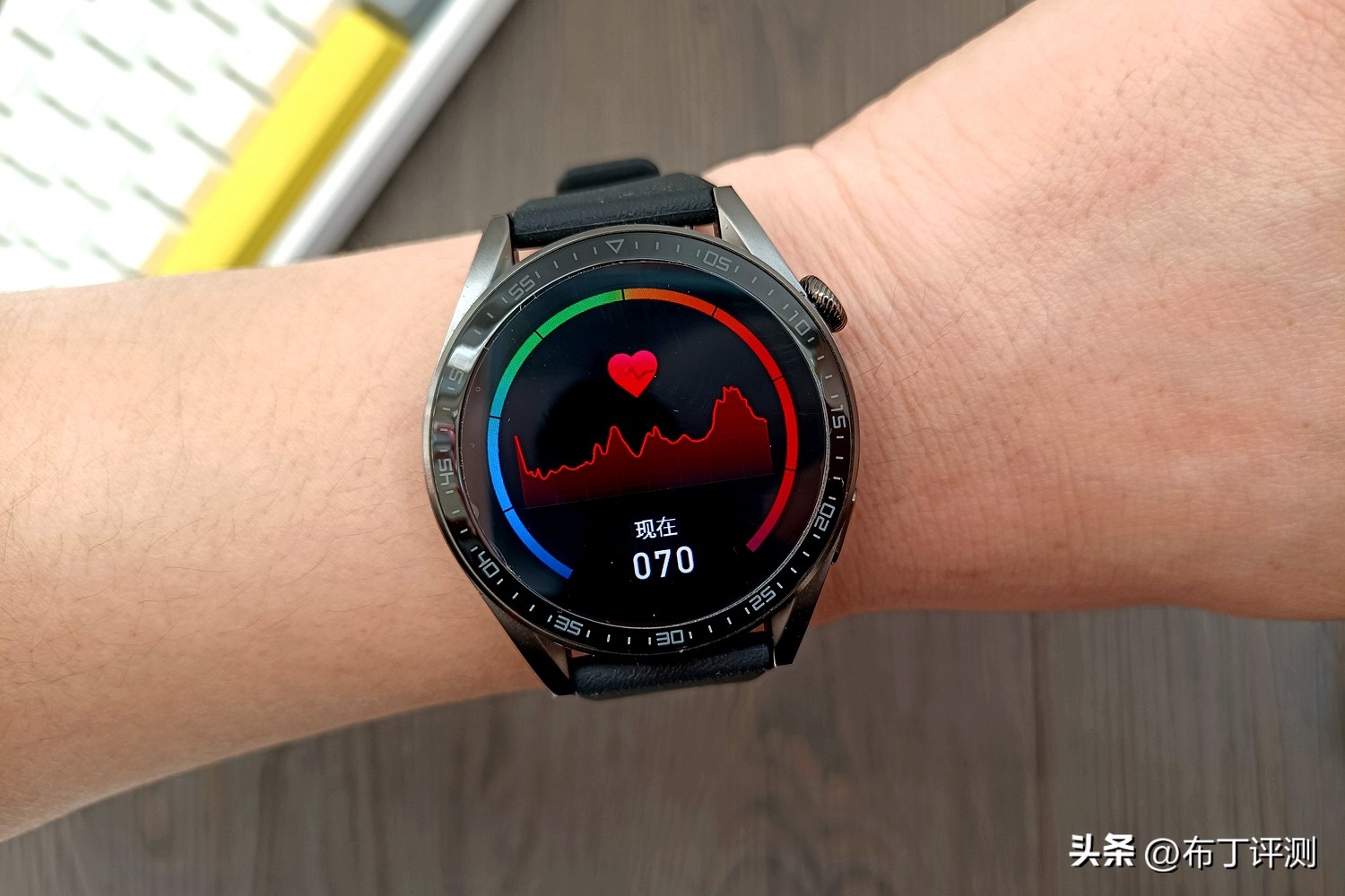 华为手表和荣耀智能手表哪个好,华为手表智能手表