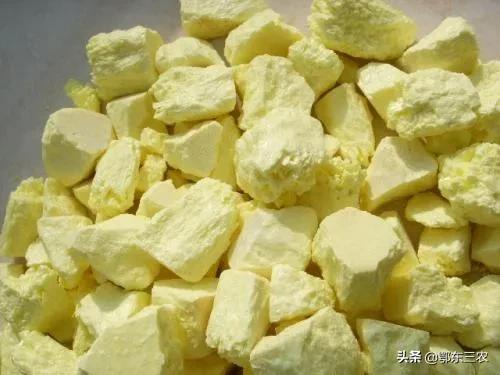 农村居家怎么用雄黄防蛇,夏季防蛇用这5种方法