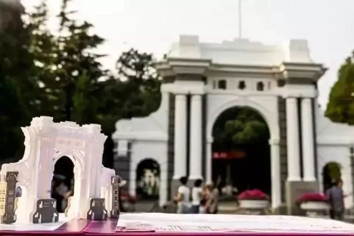 深圳大学通知书变化,深圳大学让每一个新生充满新生