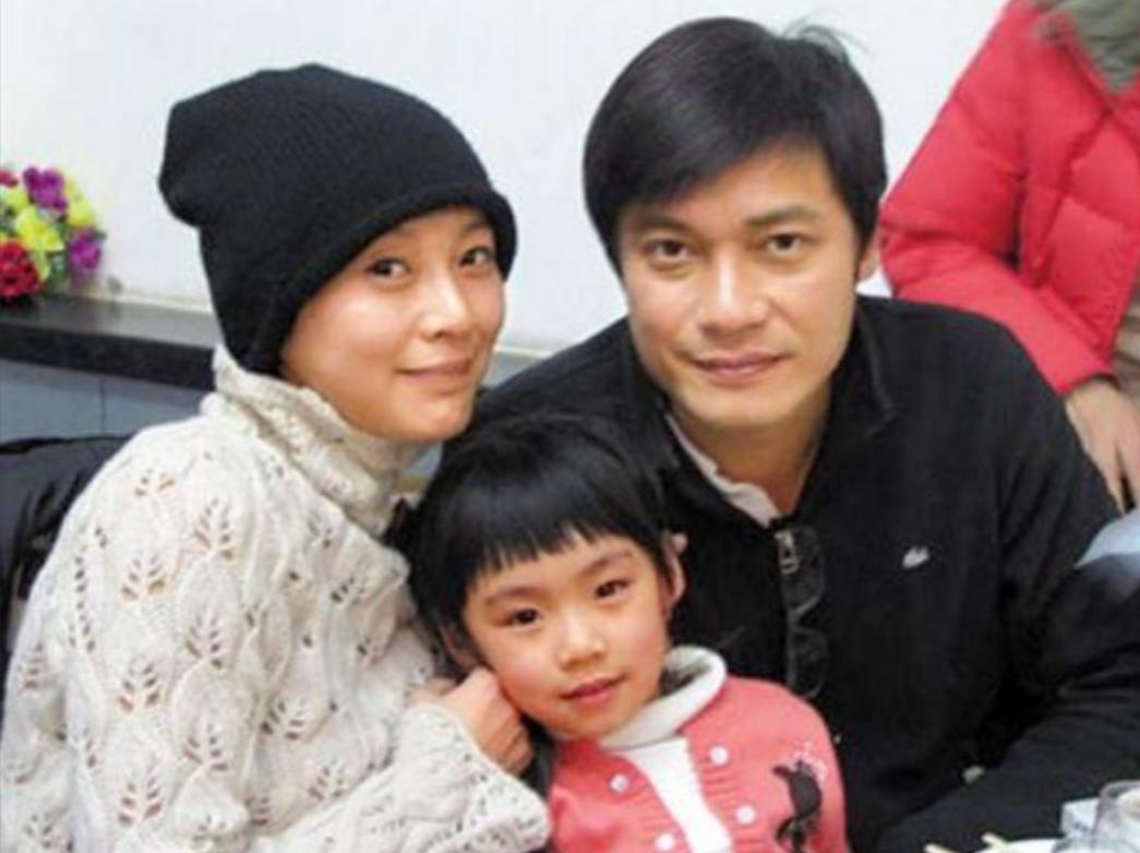 被流言困扰的罗嘉良:再婚娶二婚演员苏岩为妻,60岁生活幸福美满