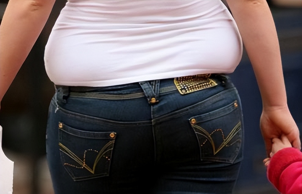 160cm女性标准体重对照表,女性标准体重对照表2021计算公式