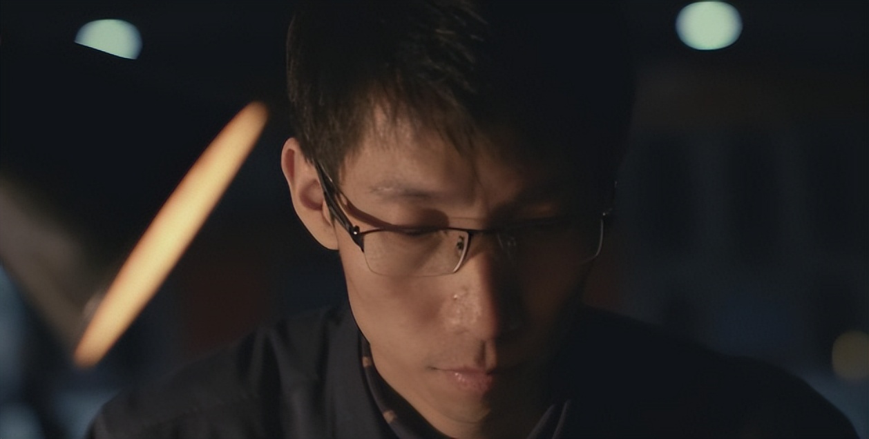 美国开出1000万天价年薪，只为挖走中国一名普通技校生！