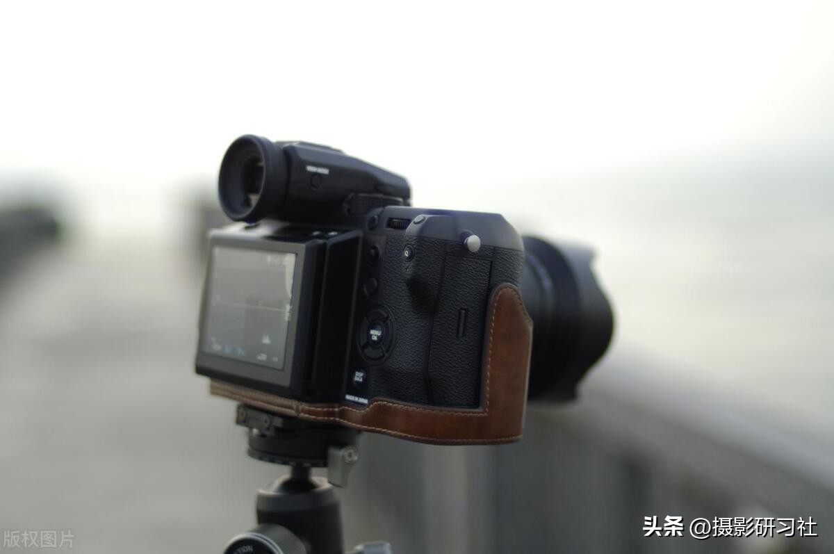 全画幅相机选择微单好还是单反好,佳能全画幅单反和微单哪种相机好