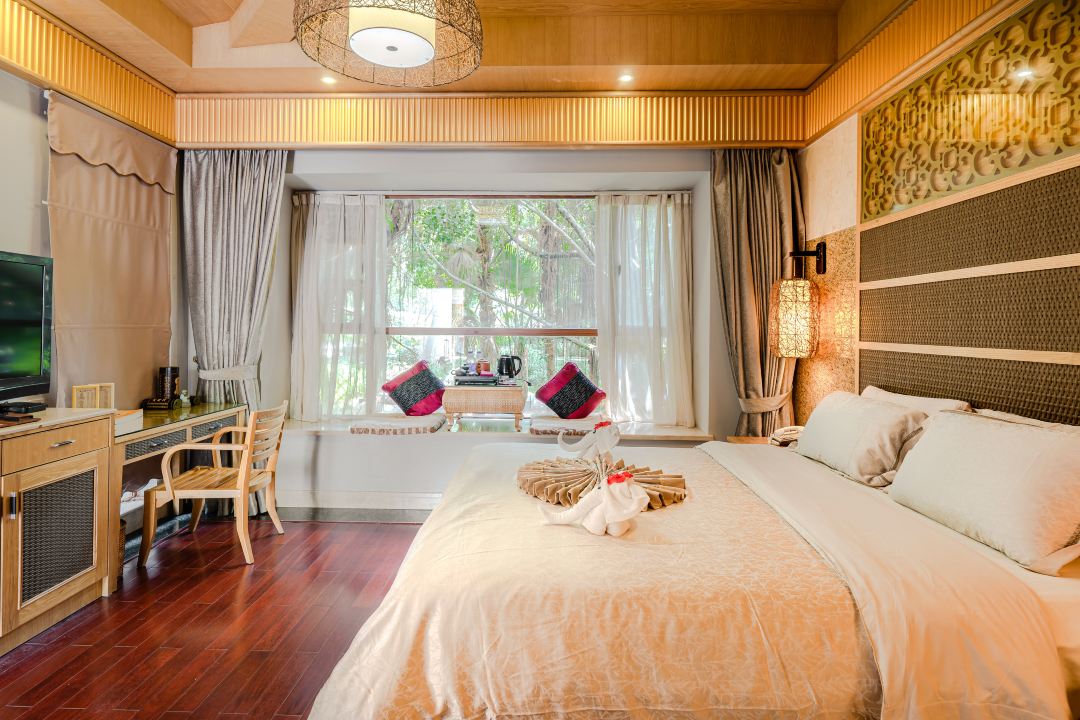 广东乳源南水温泉度假村,世界过山瑶风情园