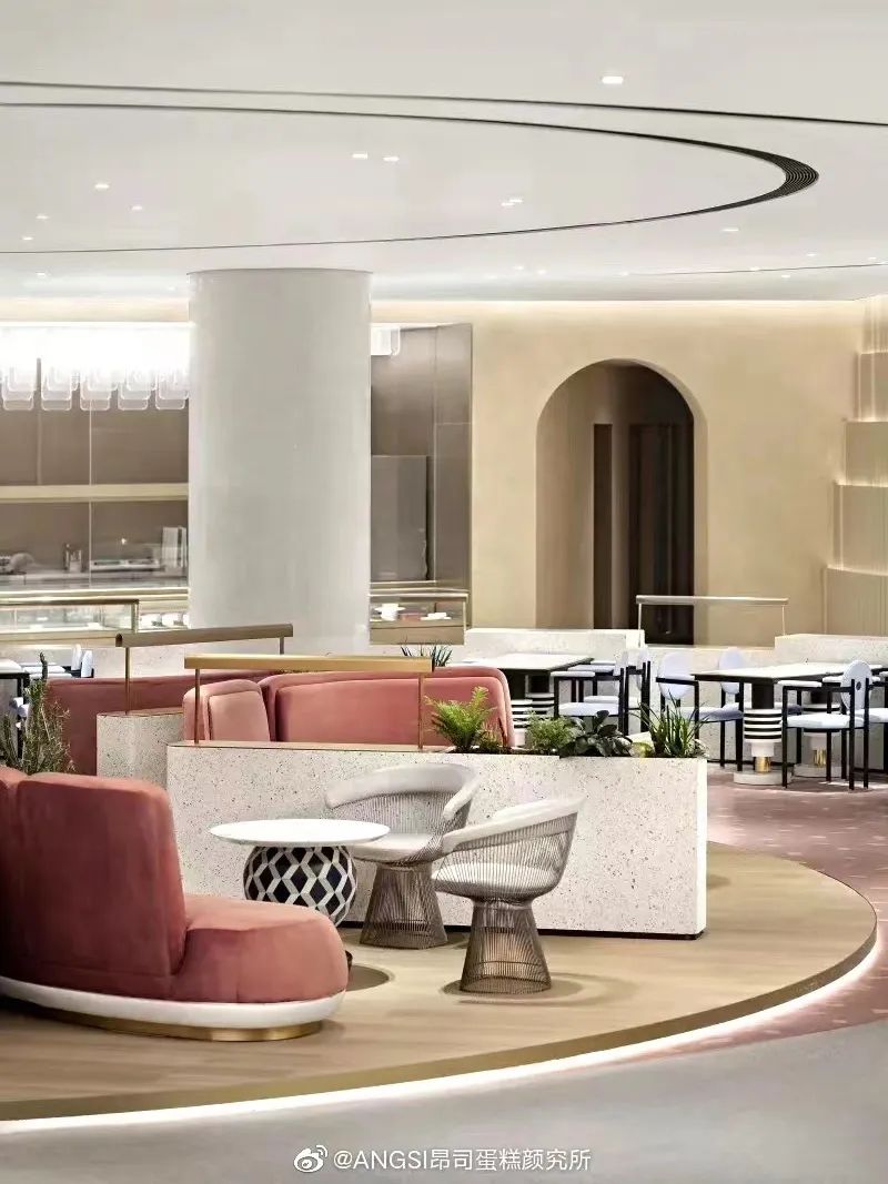 一亿元打水漂、欠款5700万、轰然倒塌的烘焙品牌，金钱也救不了！