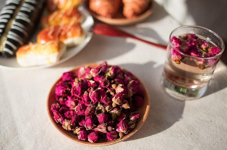 适合冬季喝的12种花茶功效,花茶黑茶绿茶红茶哪种解春困