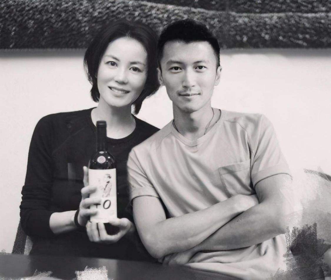 谢霆锋王菲真实状态,谢霆锋王菲复合前的迹象